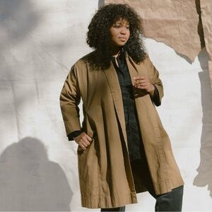 🌷traded🌷Elizabeth Suzann • Clyde Trench